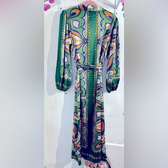 NWT Pink Diamond Jane Satin Ls Maxi Sz 8 - Picture 7 of 8